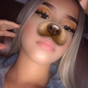 Meet your Posher, Rosario